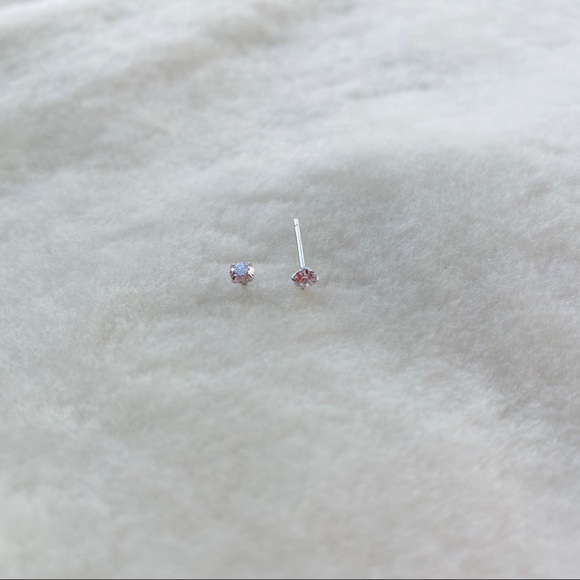 | .925 Silver Cz Dainty Studs 3mm| (one pair) - Picture 5 of 8